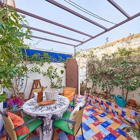 Casa Higuera *